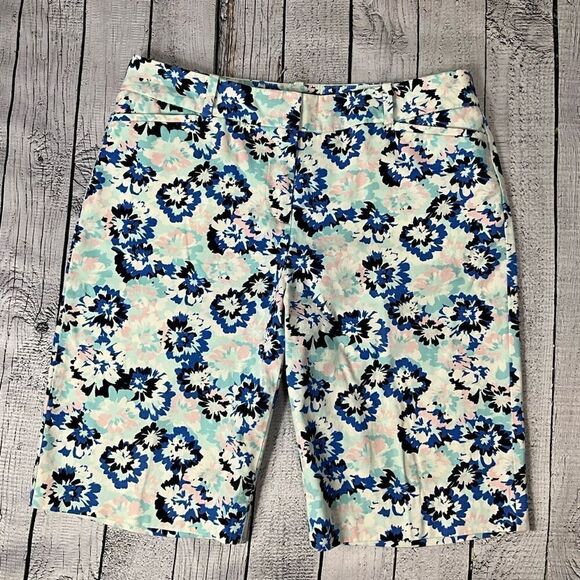 TALBOTS Bermuda Length Floral Shorts - Picture 1 of 4